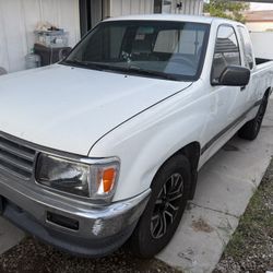 Toyota T100