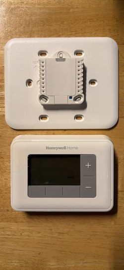 Honeywell Home RTH6360D 5-2 Day Programmable Thermostat w/ Wall Plate (RTH6360D1002)