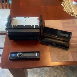 Alpine Detachable Radio