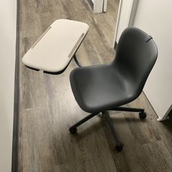 Rolling Computer Chair With Tablet Arm That Rotates