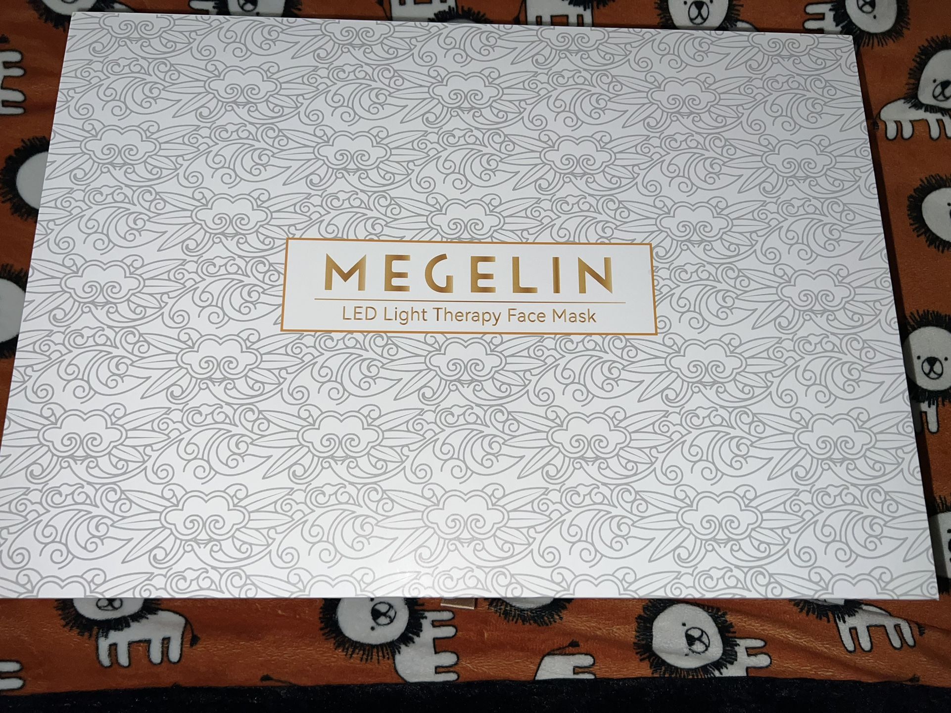 Megelin LED Face Mask