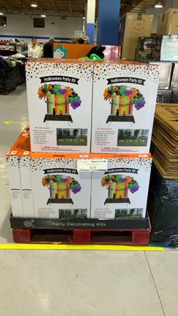 Halloween Party Kit with Balloon Arch