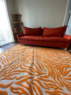 Couch:Pull out queen bed.