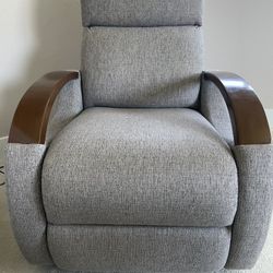 CHAIR RECLINER - $330