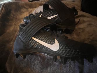 Football cleats