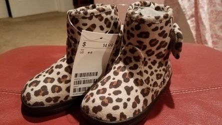 Baby girls boots size 4-5 by H&M