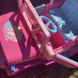 Barbie Jeep with two batteries 