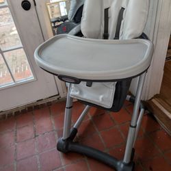 Graco Blossom 6-in-1 High Chair – Gray – Good shape – No booster/insert