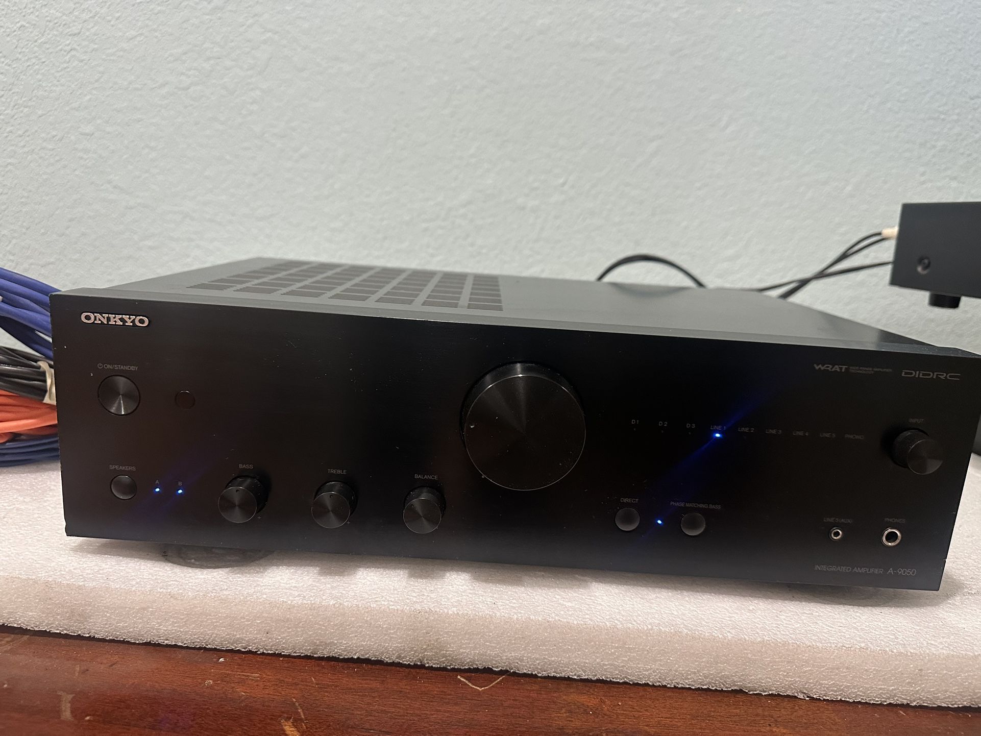 ONKYO A-9050 STEREO INTEGRATED AMPLIFIER WITH BUILT-IN DAC
