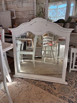 Dresser top mirror
