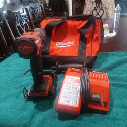 Milwakee Combo Drill Brushness FUEL 120.00 