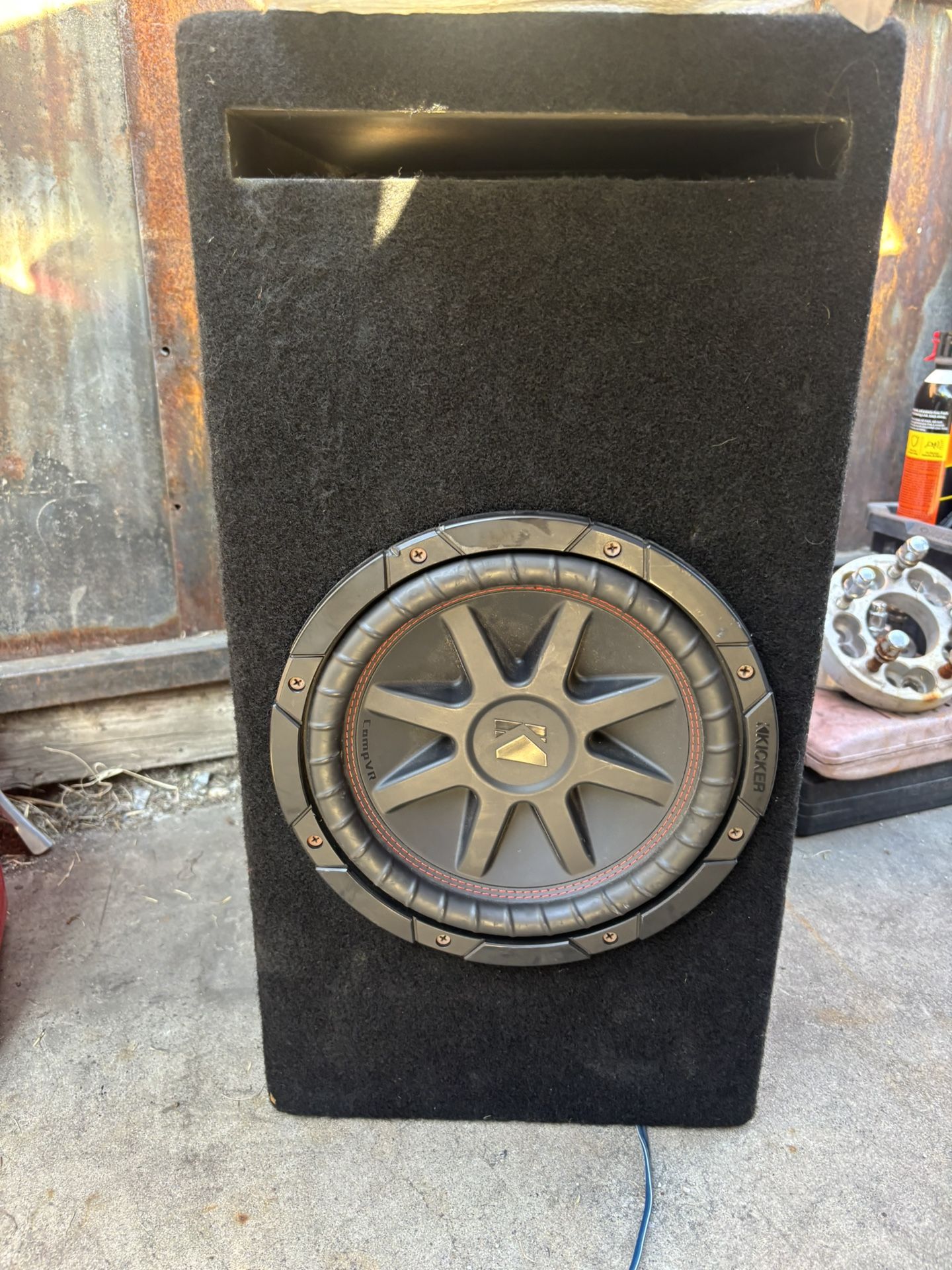 10” Kicker CVR In Ported Box