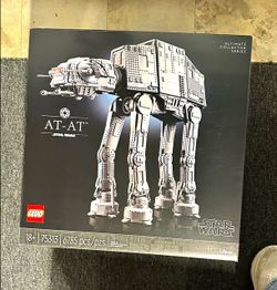 LEGO Star Wars AT-AT Ultimate Collector Series 75313