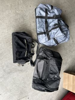 Eddie Bauer Travel bag & 2 other bags (All 3 bags. Good condition). $45 for all 3 bags. No Pet. No Smoking Home.