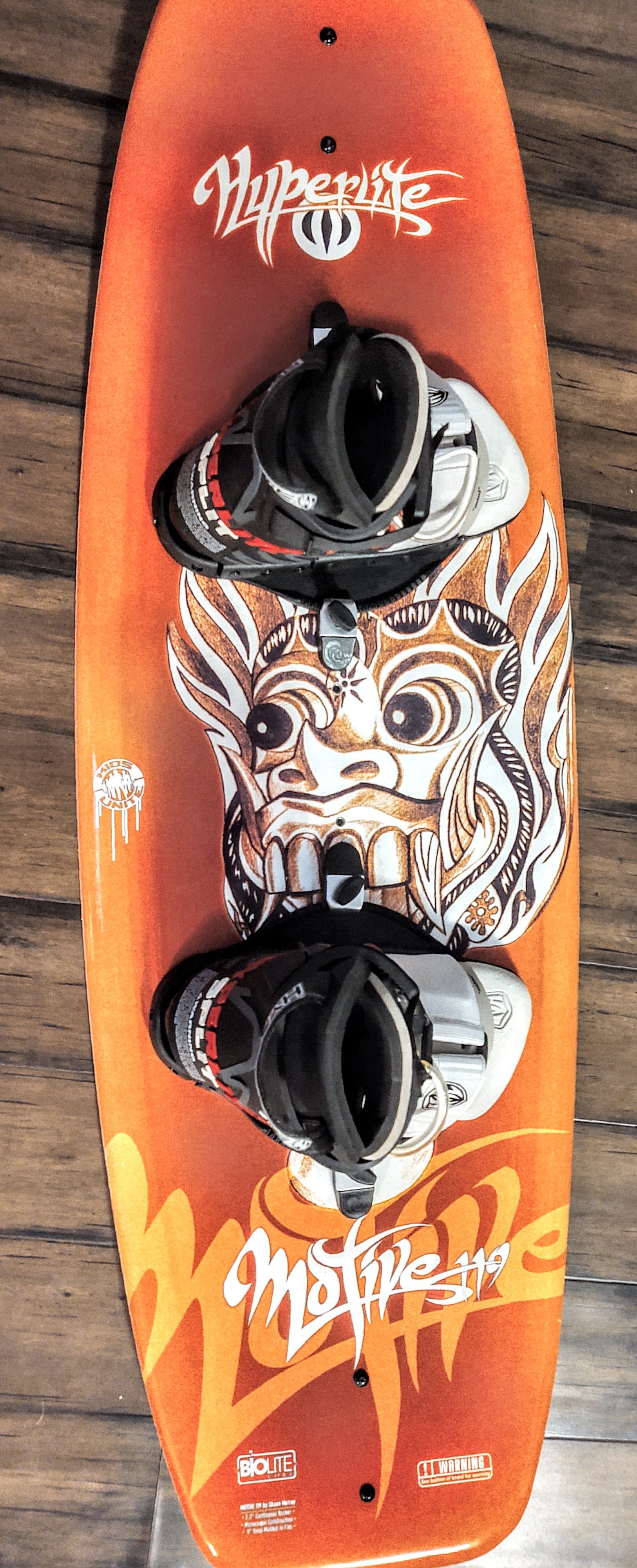 Hyperlite Motive 119 Wakeboard with boots