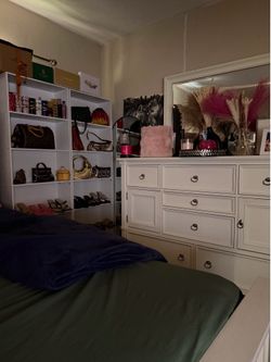 Bookshelf