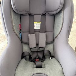 Convertible Car Seat - Nuna Rava