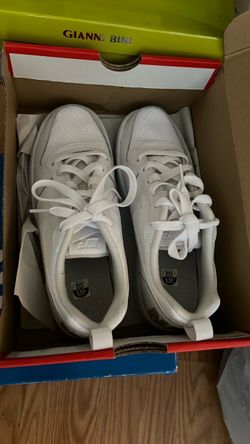 Nike shoes size 5.5 y