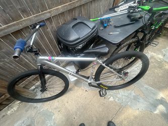 29 inch throne, Guzman Shimano disc brakes