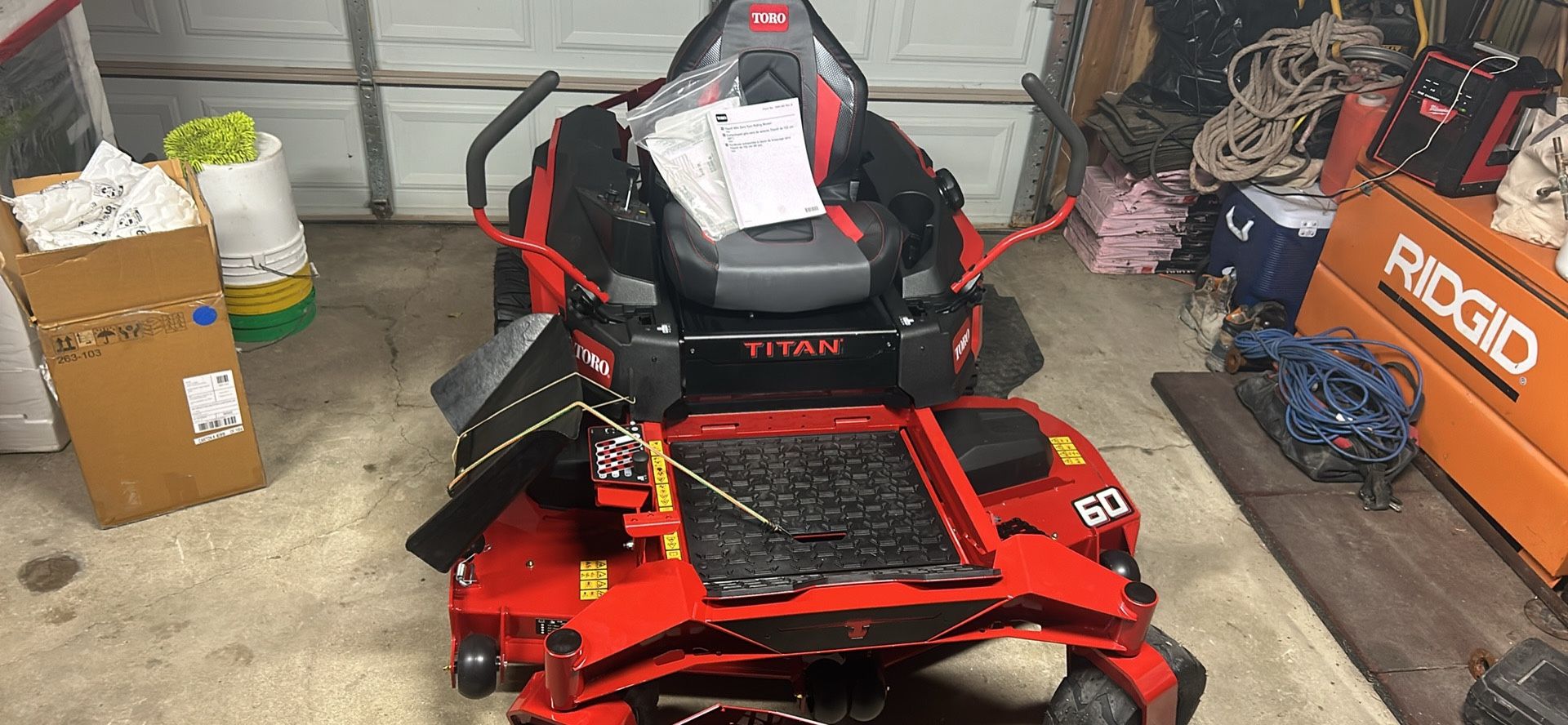 Toro Titan 60 In