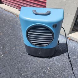 Hessaire 1300-CFM 3 -Speed Portable Evaporative Cooler for 500-sq ft