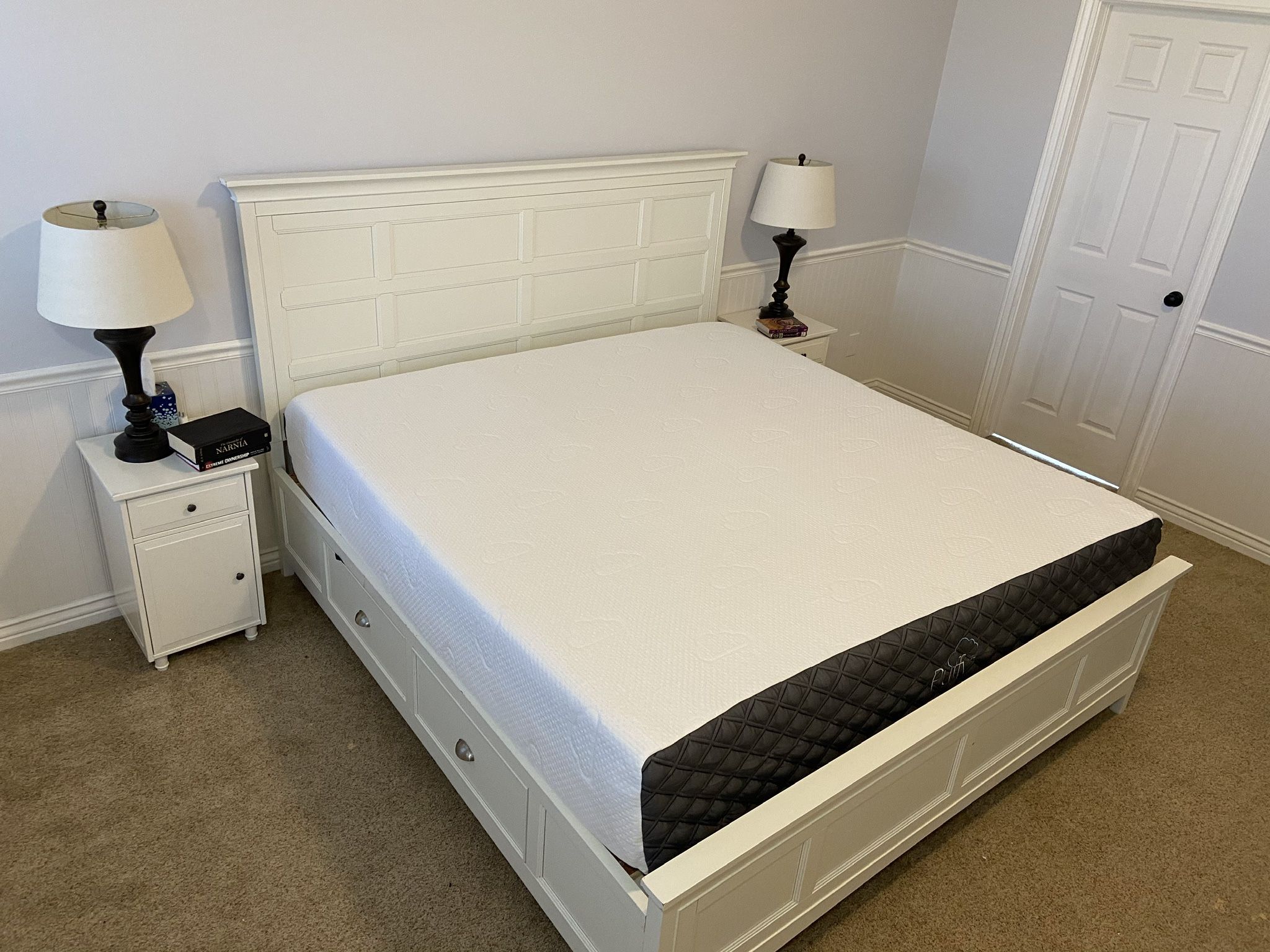 ๐๏ธ KING memory Foam Mattress - Like New