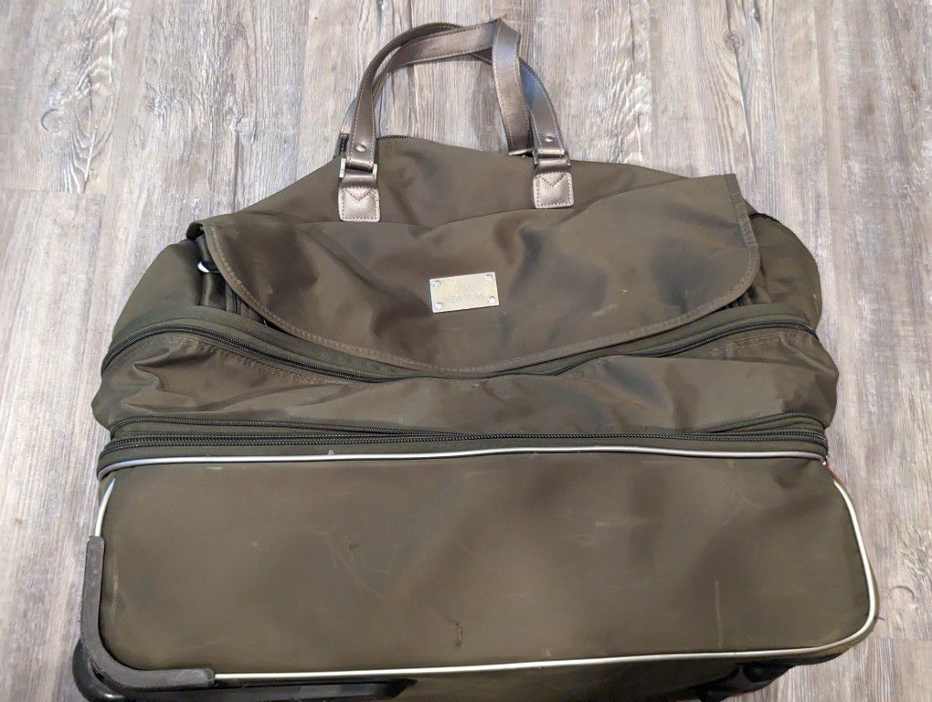 JM New York Olive luggage Roller Bag 21"

