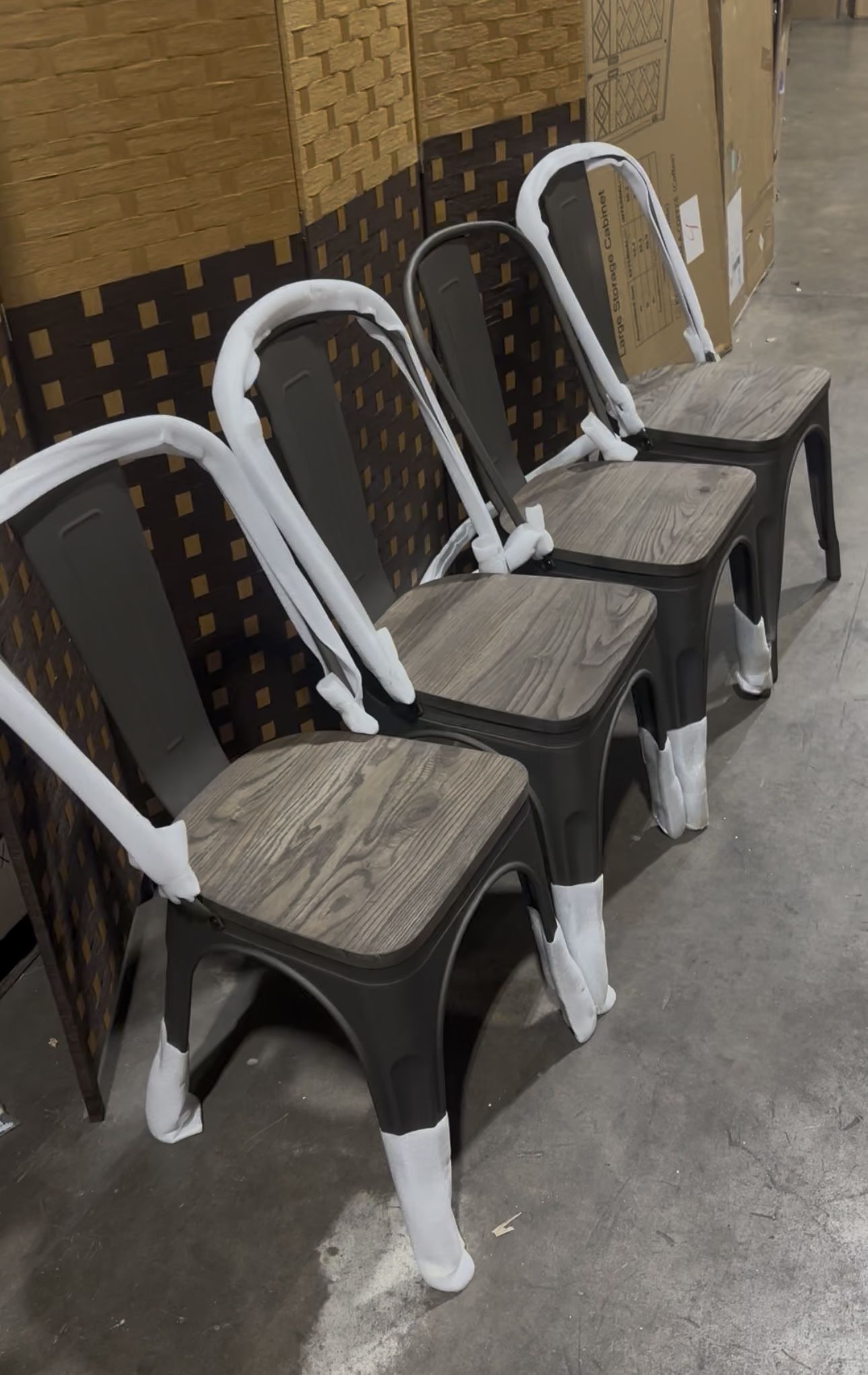 Set Of 4 Metal Dining Chairs with Wooden Top