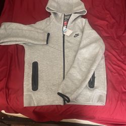 Brand new nike tech with tags 