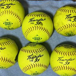 12 Dudley Thunder SX Slow Pitch Balls - 300/.52 