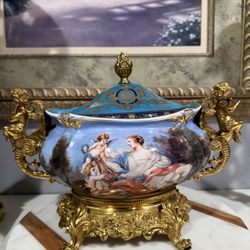 Cherub Handles Porcelain/Bronze Bowl