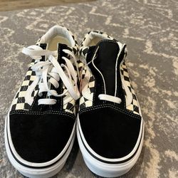 Size 7 boys checkered vans