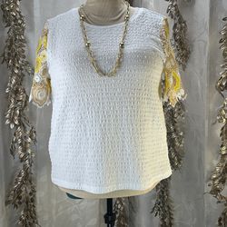 Alice Blue 1X White Textured Top Yellow Crochet Floral Sleeve Boho Cottagecore
