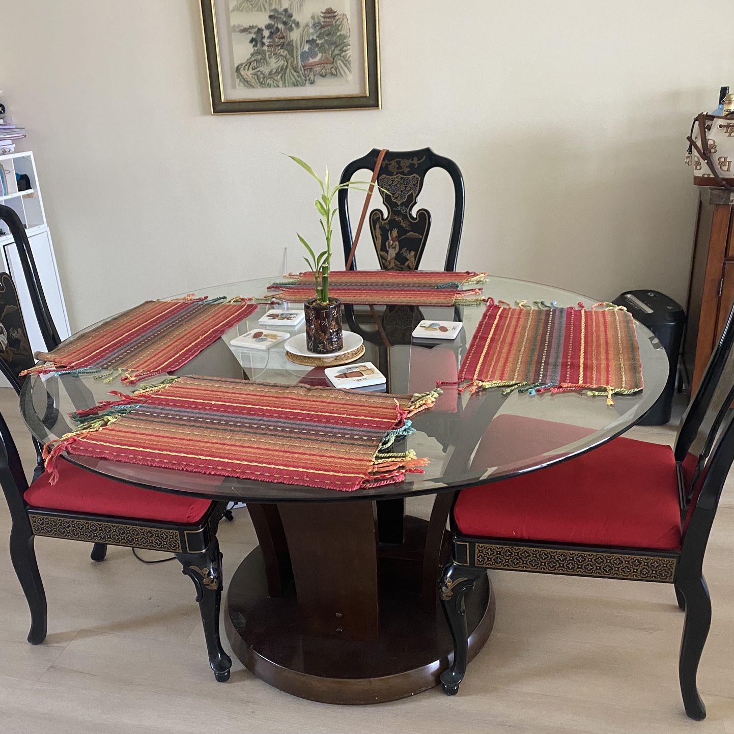 Dinnet set with 4 chairs