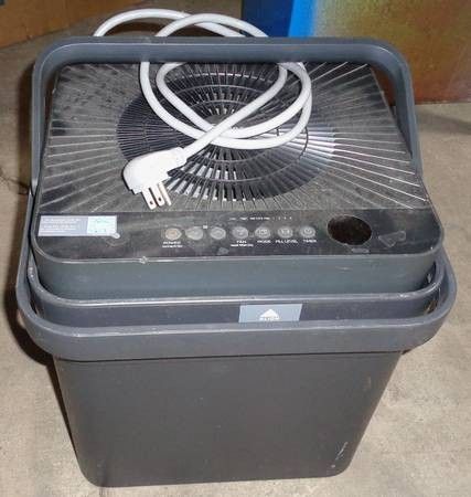 Dehumidifier - Midea DehumidifierÂ
