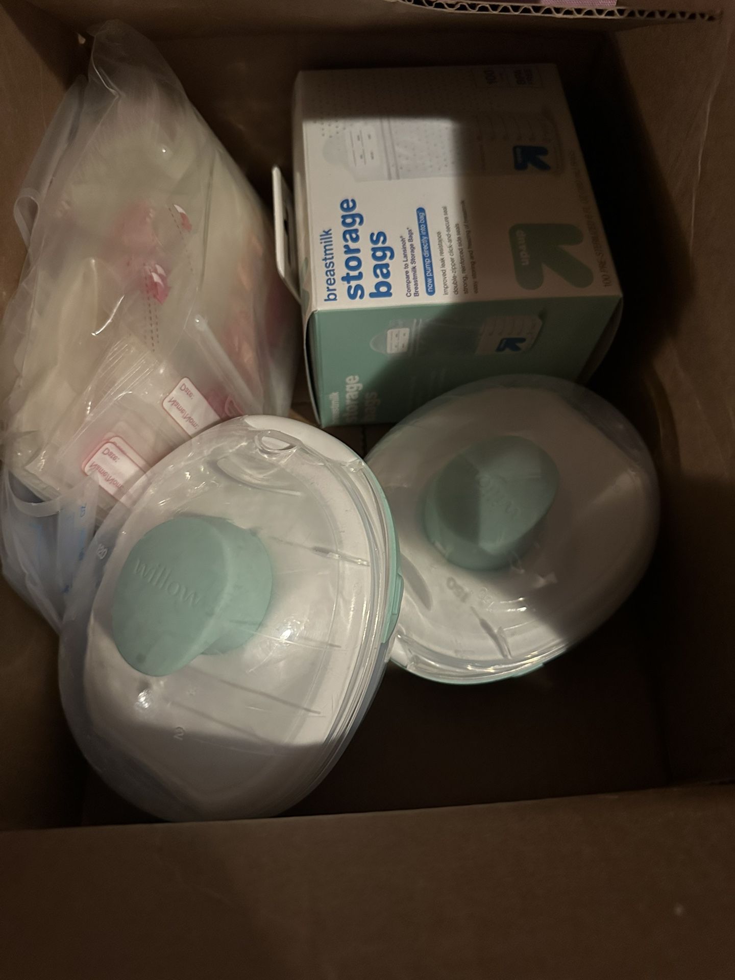 Breast Pump And Breast Milk Bags
