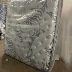 Queen Sealy Posturedic Mattress 