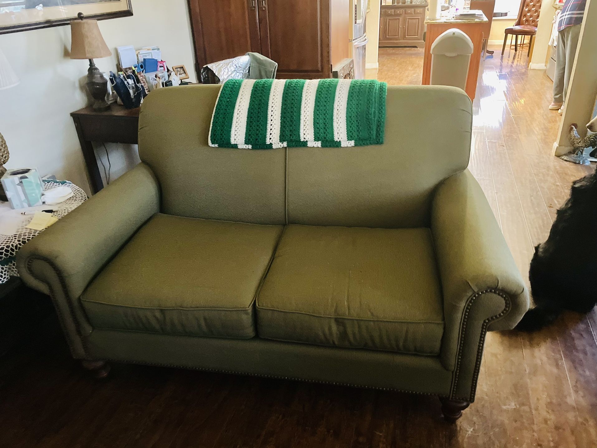 Love Seat 200