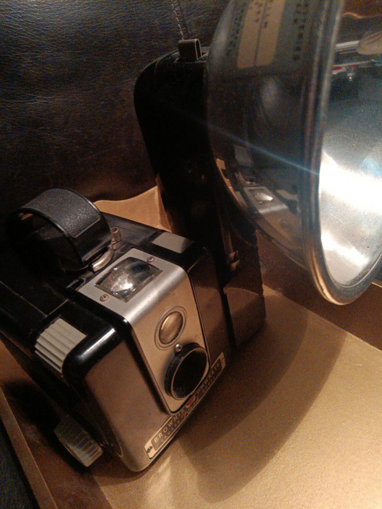 Vintage 1950's Hawkeye Camera Flash Model By Kodak