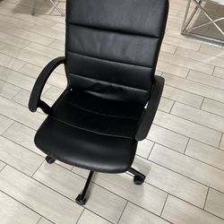 Black Office Chair