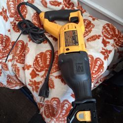 DEWALT 12 Amp Corded Variable Speed Reciprocating Saw