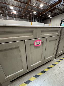 Vanity 38” light gray
