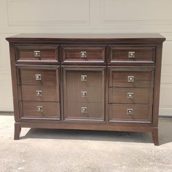 Dresser Bureau Cabinet Chest of 10 Drawers