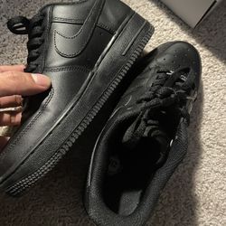 Black Air Forces 