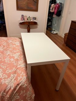 Table/Desk