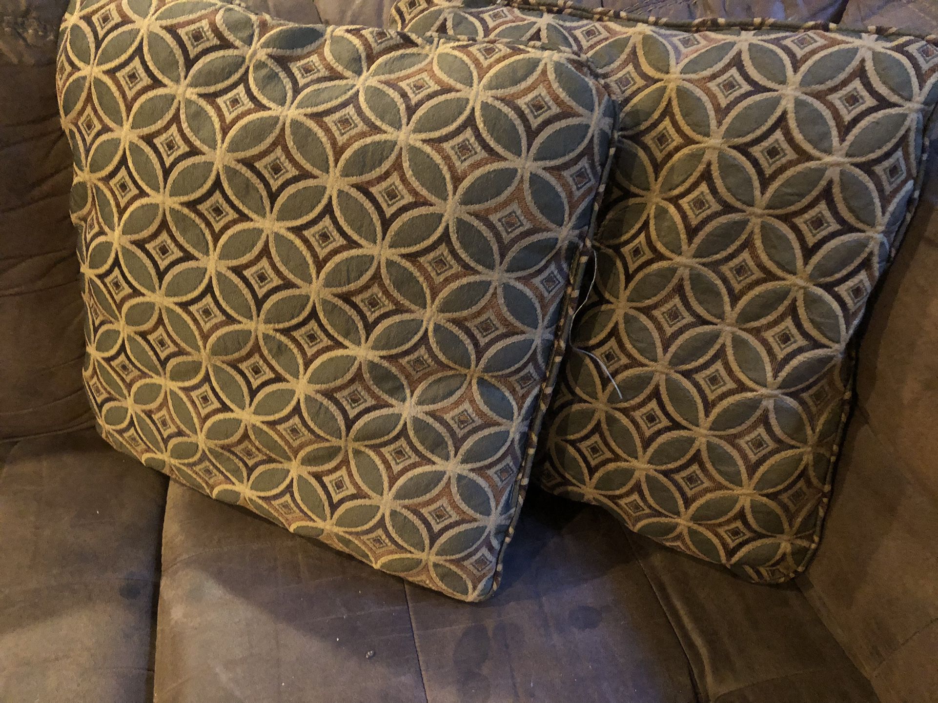 Couch/Sofa Pillows