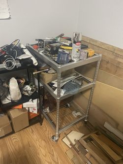 NICE Refinished Silver Rolling Cart Rack 