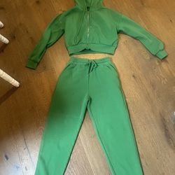 Forever 21 2 piece Sweatsuit outfit Green Zip Up Hoodie size S EUC !!