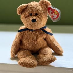 TY Beanie Baby - Fuzz