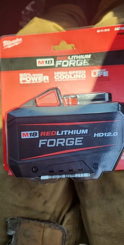 18v 12 Ah Milwaukee Forge